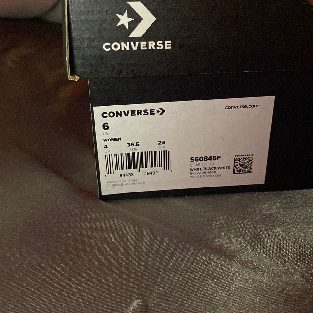 New size 6 women’s dm for Venmo